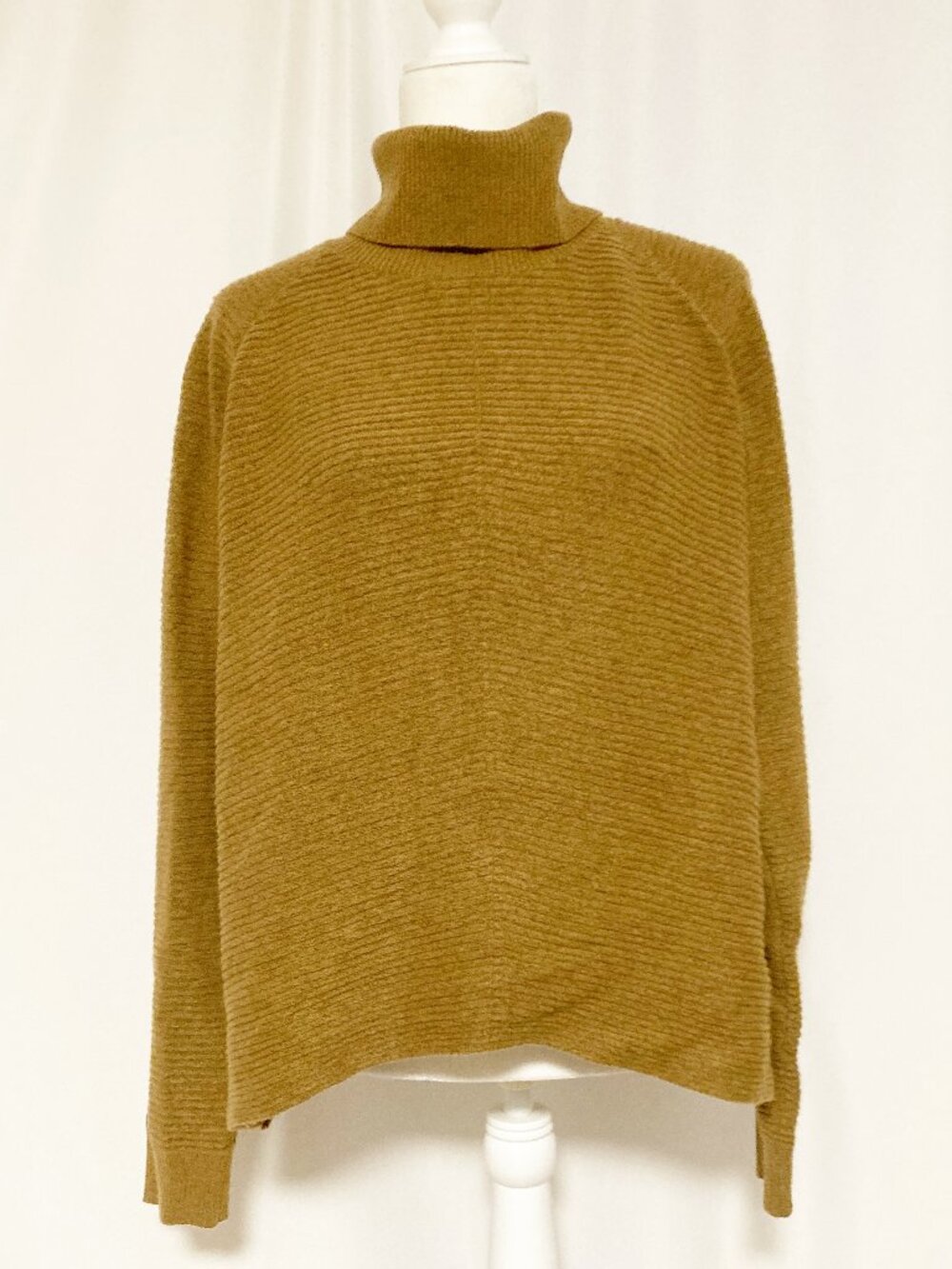 Kuhl Solace Sweater Size L Cowl Neck Antique Gold